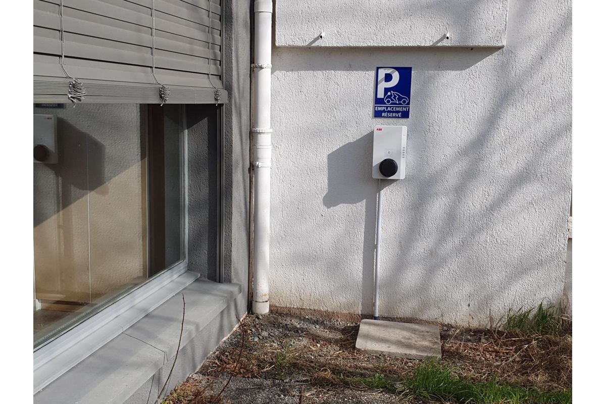 Pose de borne IRVE pour les particuliers ou les professionnels