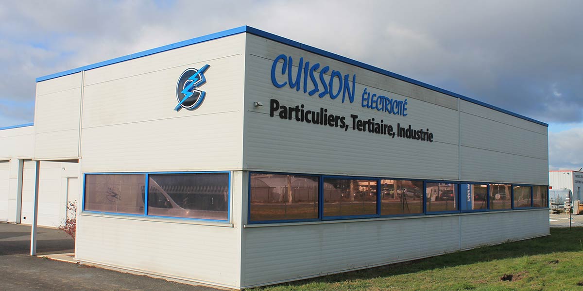 Entrepôt CUISSON SAS à Feurs avec nouvelle signalétique 2021